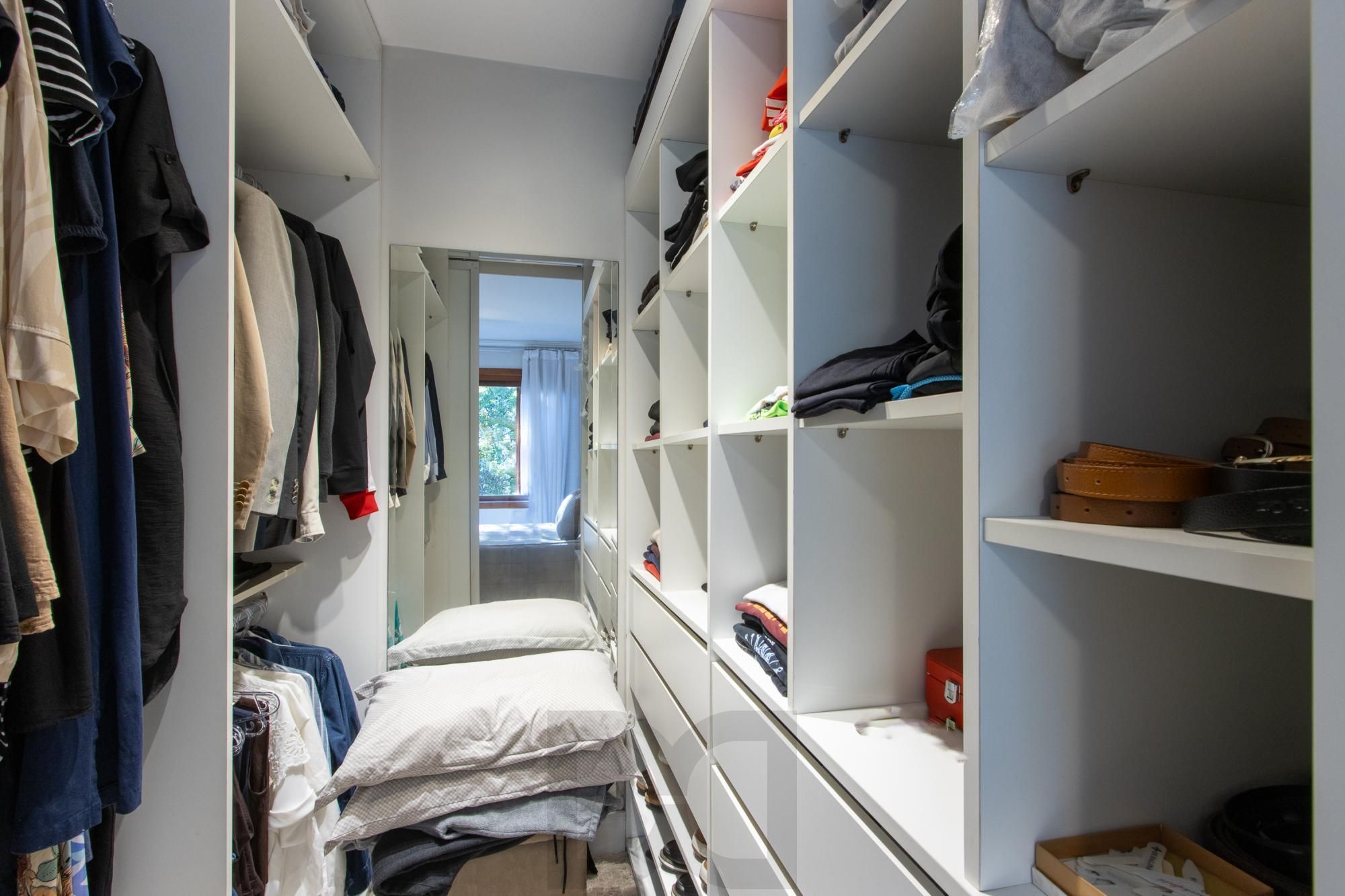 Apartamento de 4 dormitórios, 1 suíte e 2 vagas escrituradas - Bairro Ipanema. — foto 34