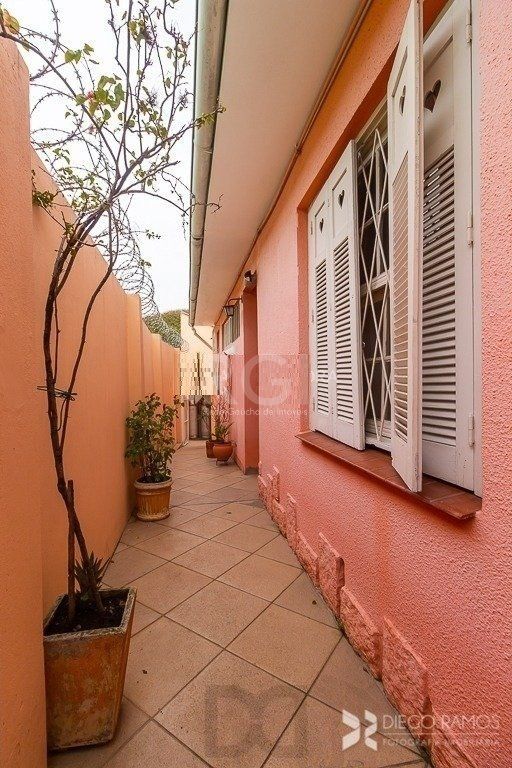 Casa térrea à venda, com 2 suites, 3 banheiros, edicula, pátio, 2 vagas - Bairro Medianeira — foto 17