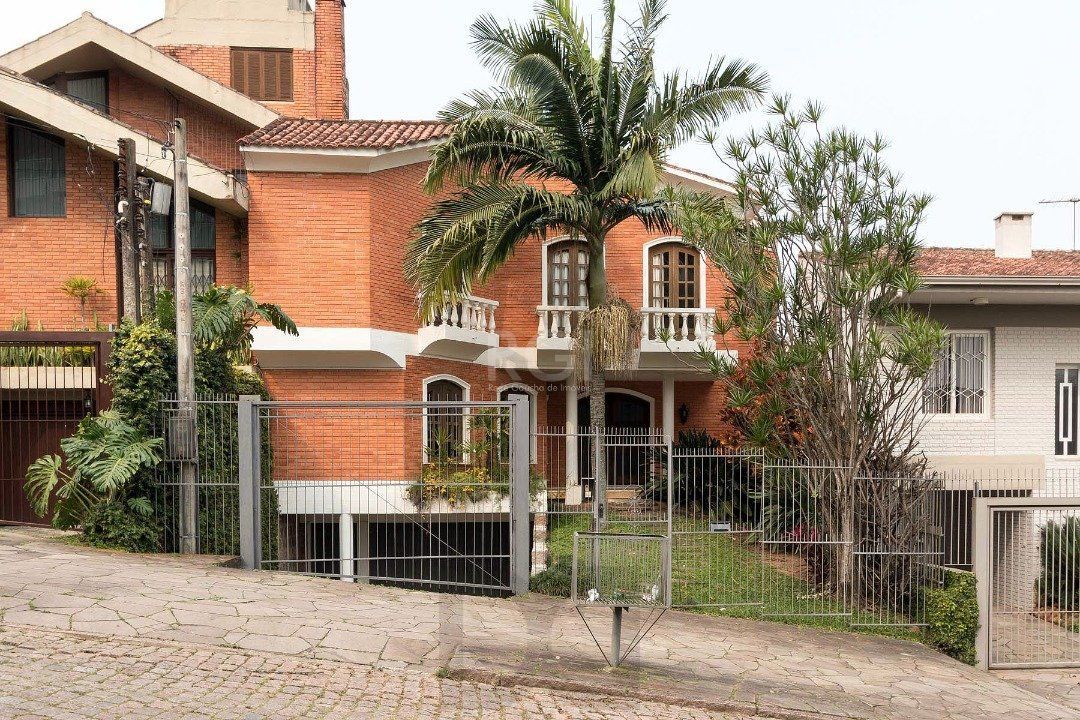 Casa para Venda - 430m², 4 dormitórios, sendo 1 suites, 5 vagas - Cristal — foto 2