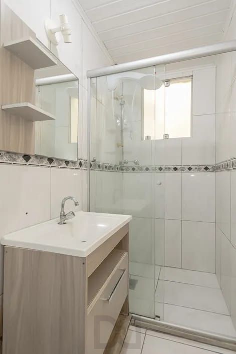 Apartamento de 2 quartos, no Bairro Tristeza, semi-mobiliado, com vaga escriturada. — foto 27