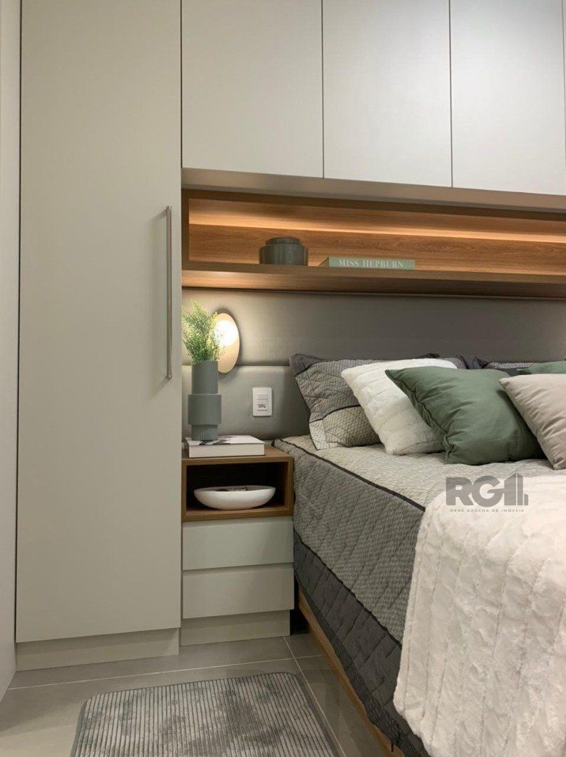 Apartamento belíssimo de 02 dormitórios com garagem coberta. — foto 9