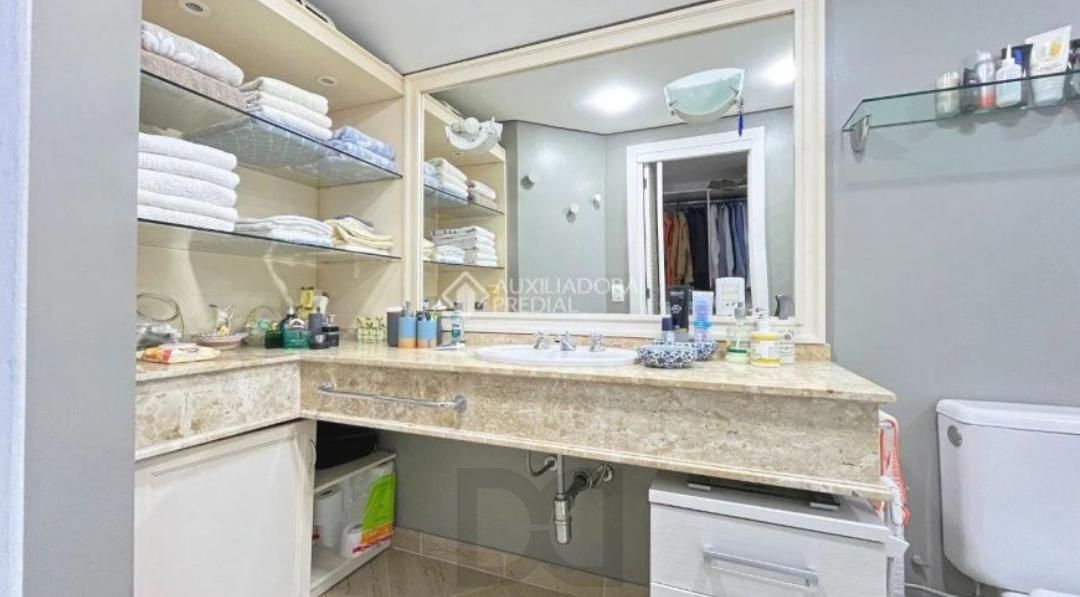 Casa com 3 dormitórios, bairro Sétimo Céu em Porto Alegre — foto 31