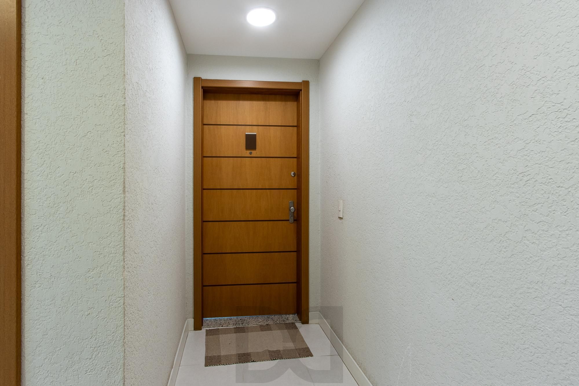 Apartamento totalmente reformado e impecável para locação - 3 quartos sendo uma suíte - Bairro Cavalhada — foto 53