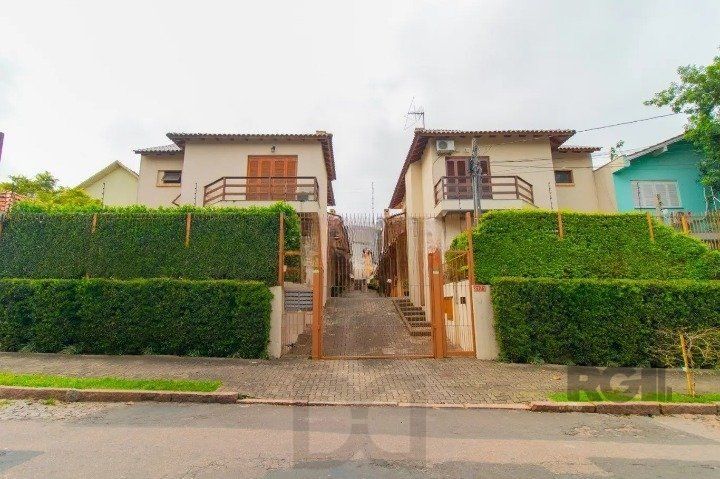 Casa em condomínio na zona sul, 3 quartos, suíte, lareira, churrasqueira, 2 vagas de garagem coberta. — foto 7