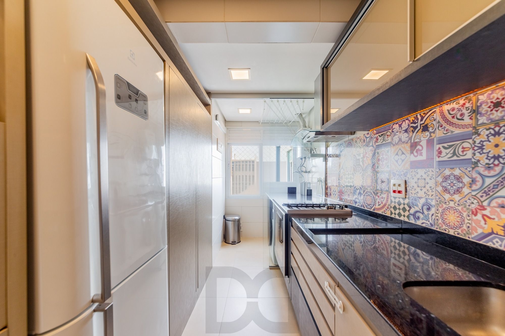 Apartamento semimobiliado, com 94m privativos, 2 suites e 3 vagas de garagem — foto 12
