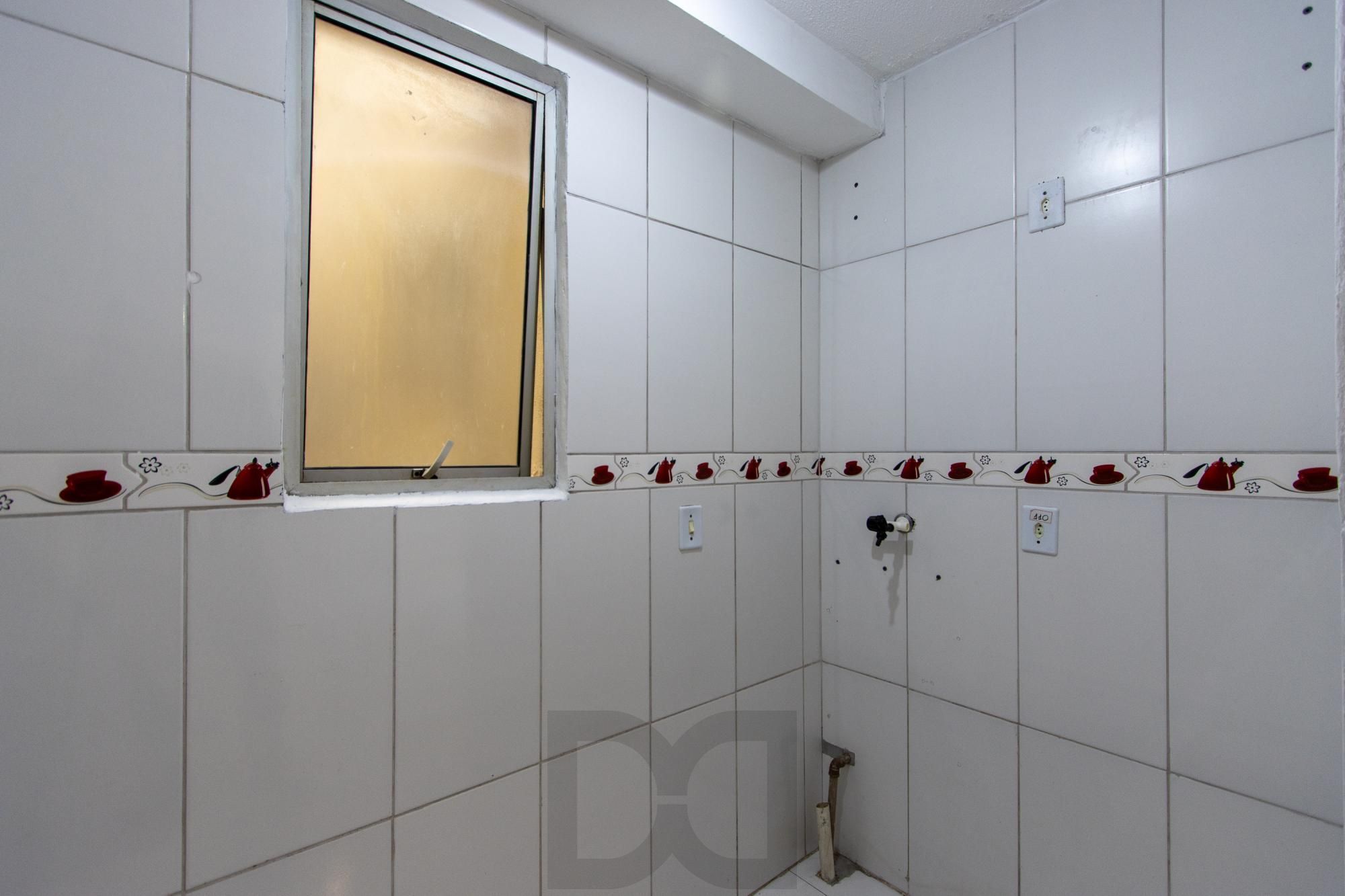Apartamento reformado, 2 dormitórios, 1 vaga — foto 5