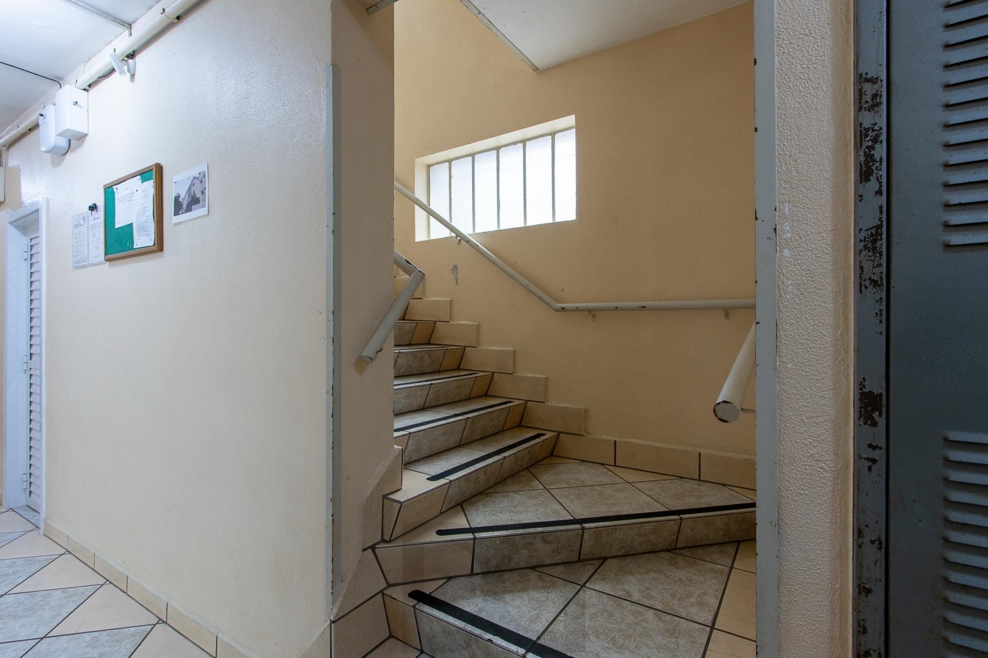 Apartamento 2 Dormitórios no Menino Deus — foto 29