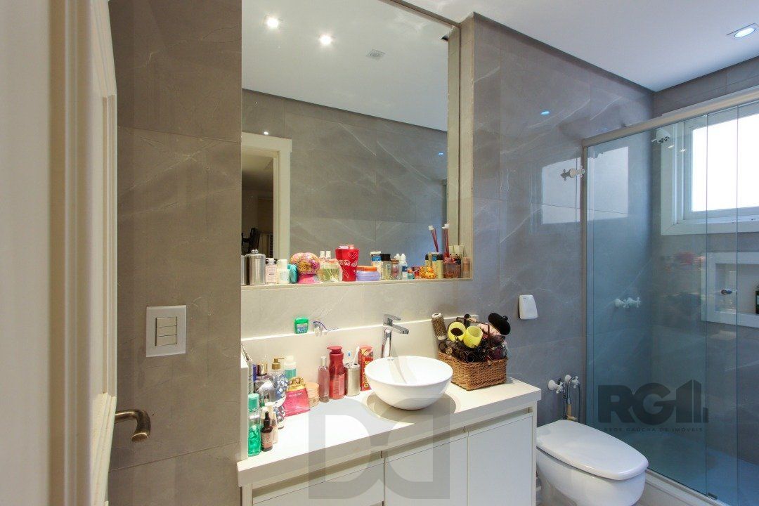 Casa com 327m² de área privativa, oferecendo 3 dormitórios, sendo 3 suítes — foto 32