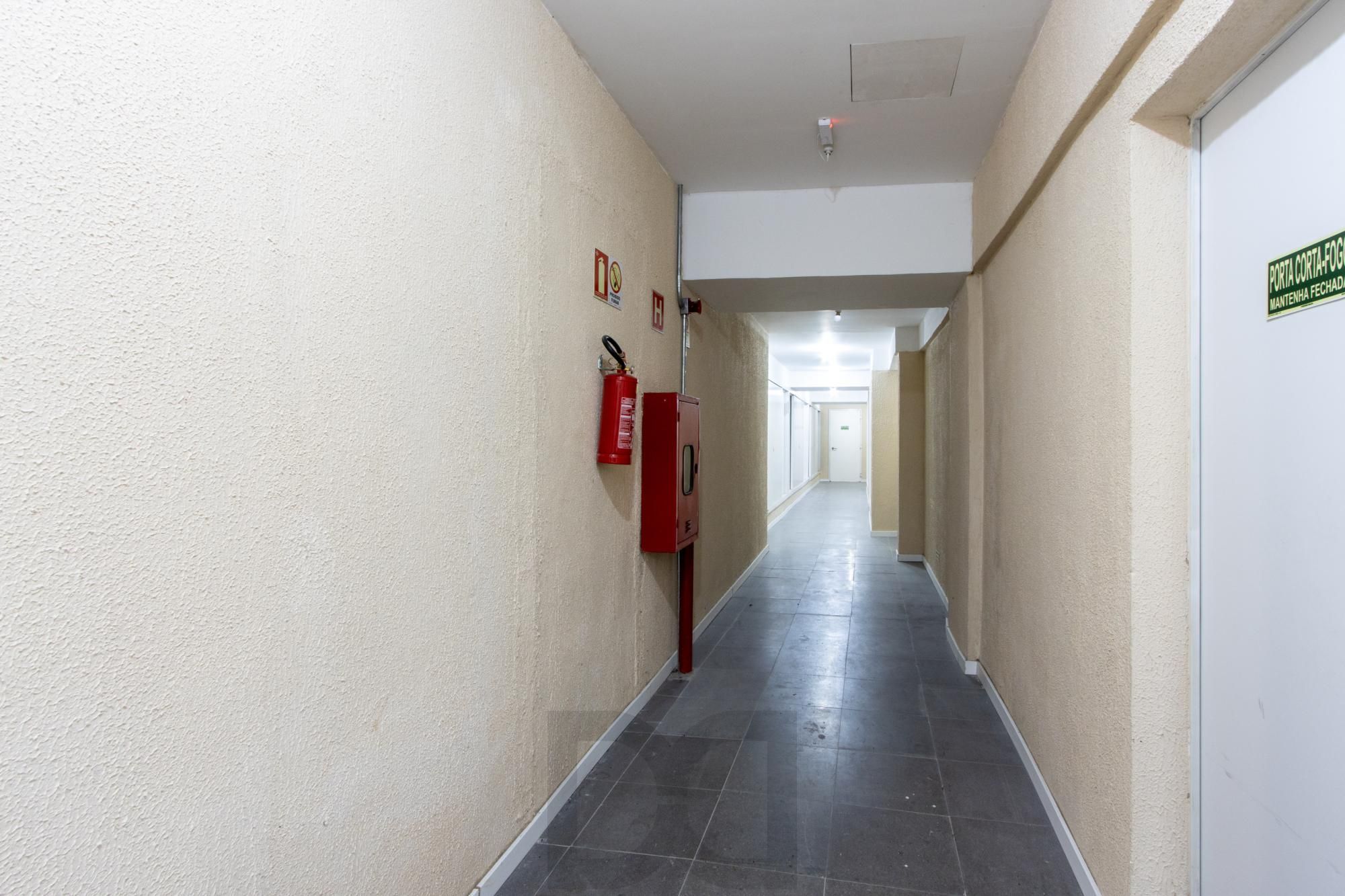 Apto com 3 dormitórios suíte e box coberto ( nunca habitado e reformado ) — foto 31