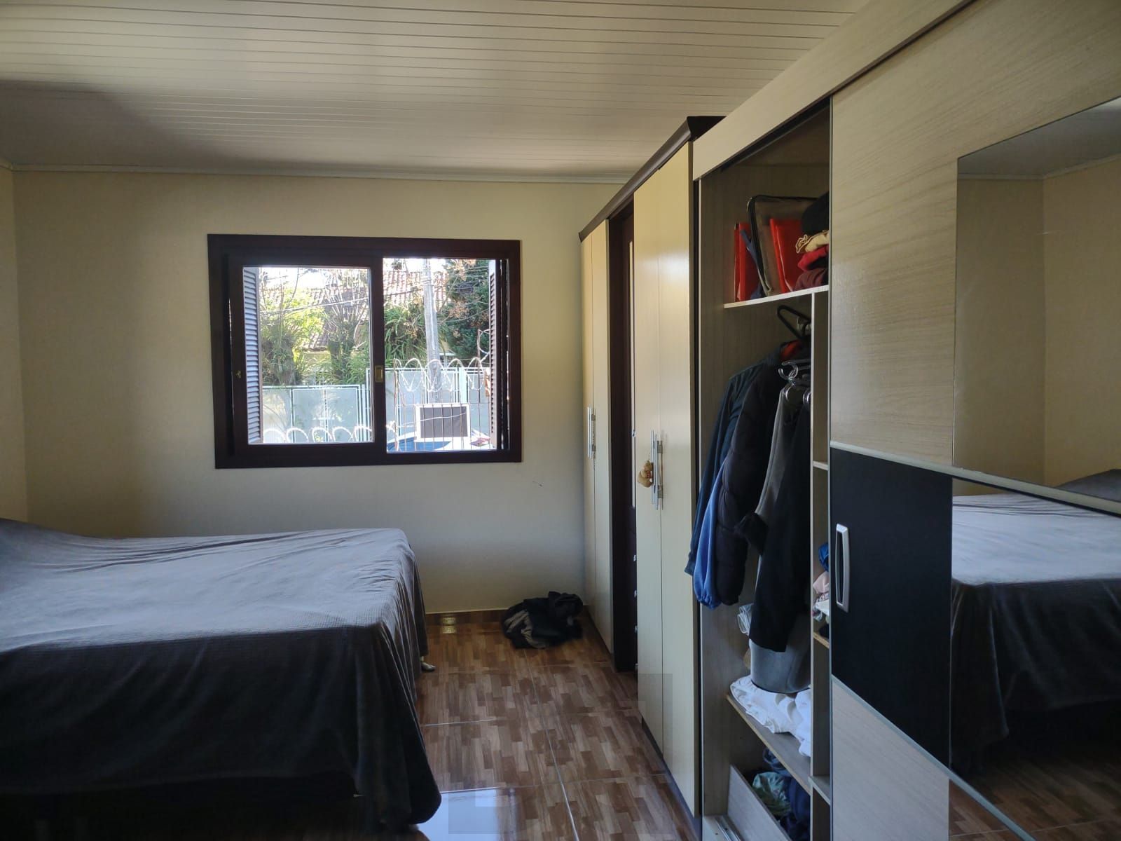 Casa com 4 quartos, suíte, piscina, lareira, churrasqueira em um terreno de 616m². — foto 13