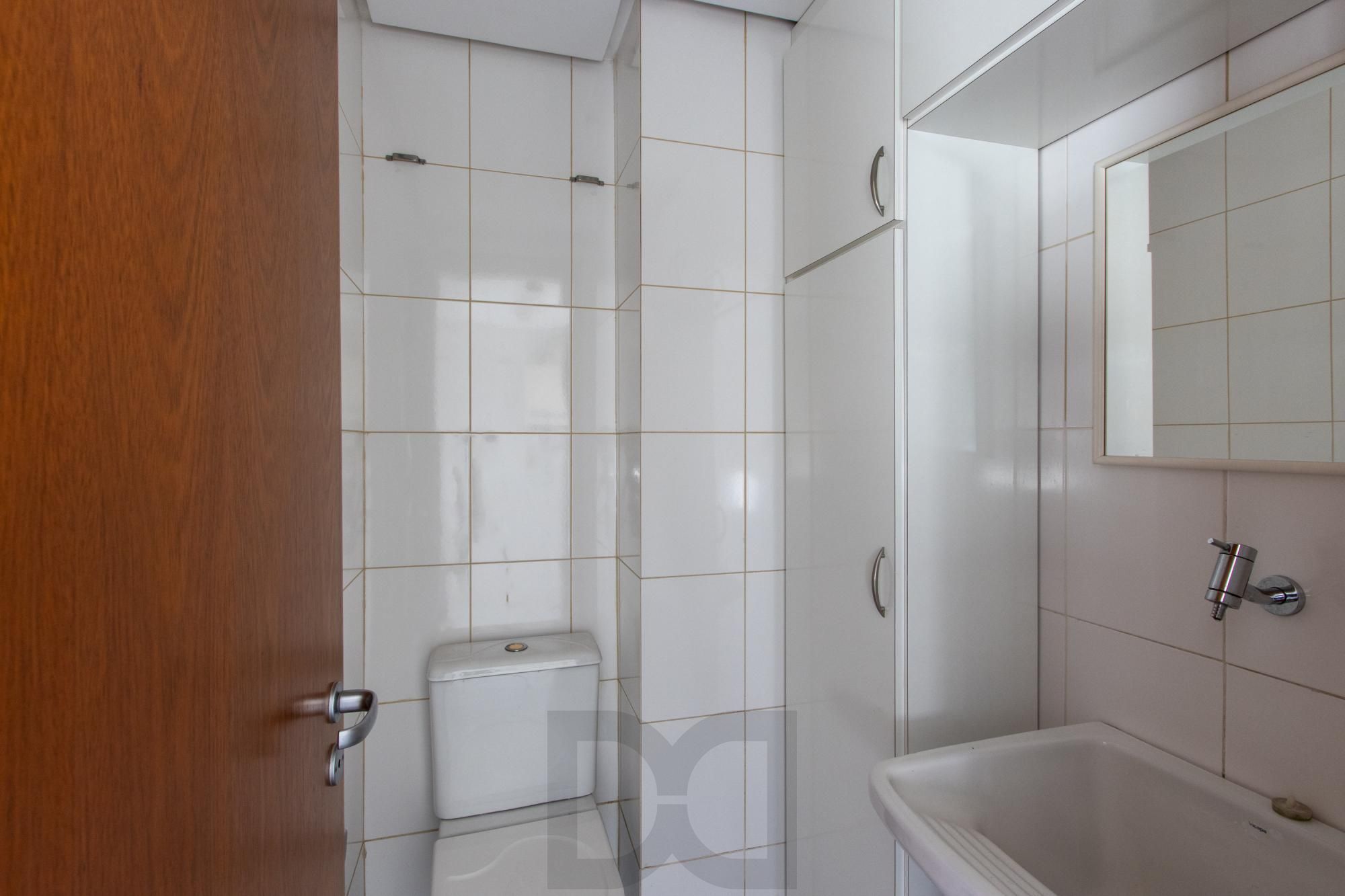Apartamento 3 Dormitórios com vista definitiva para o Guaíba no bairro Menino Deus - Saúde e Lazer ao Seu Alcanc — foto 16