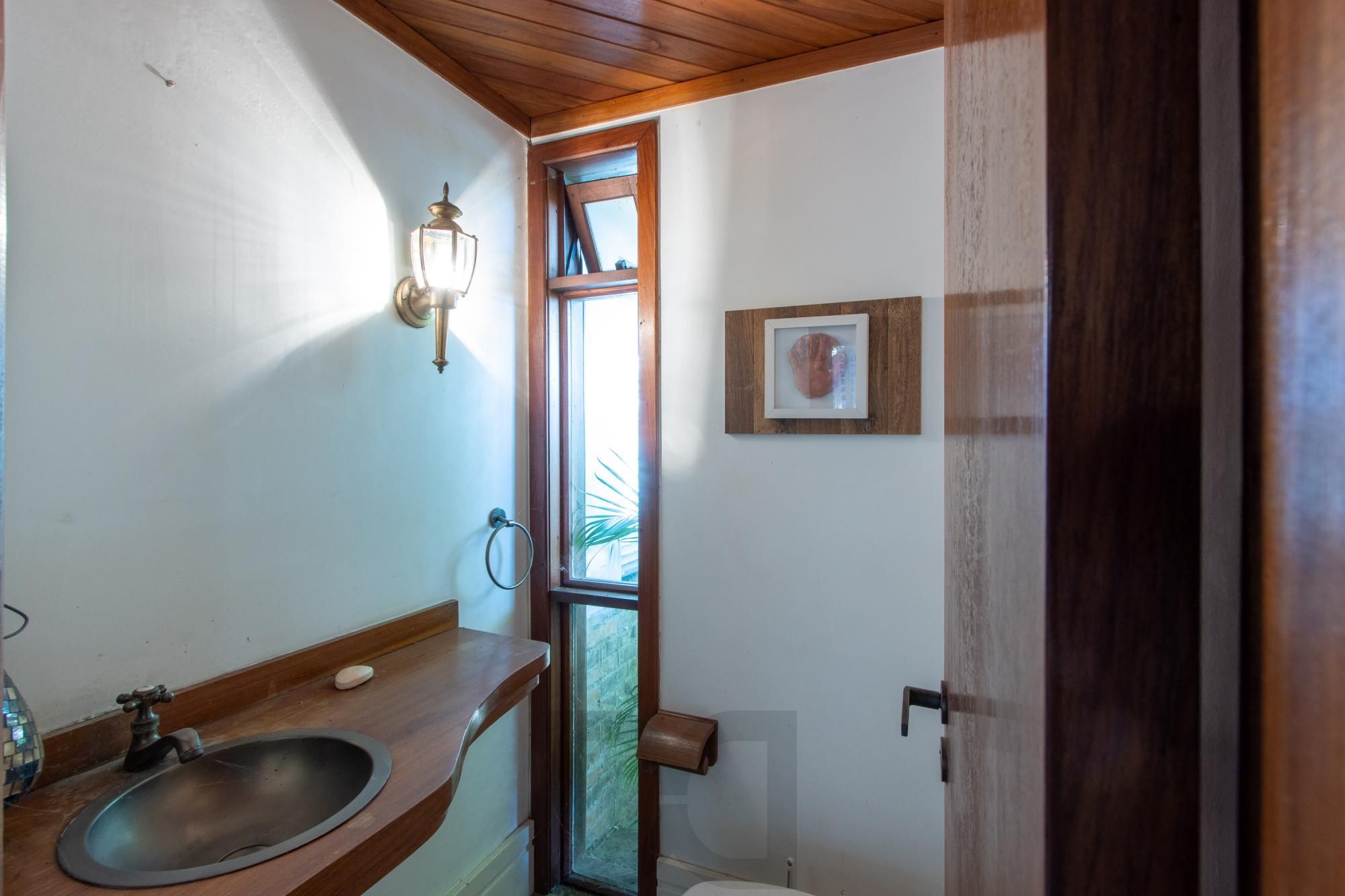 Excelente Casa em Condominio Fechado com 440,60m Dormitórios, sendo 2 Suítess — foto 5