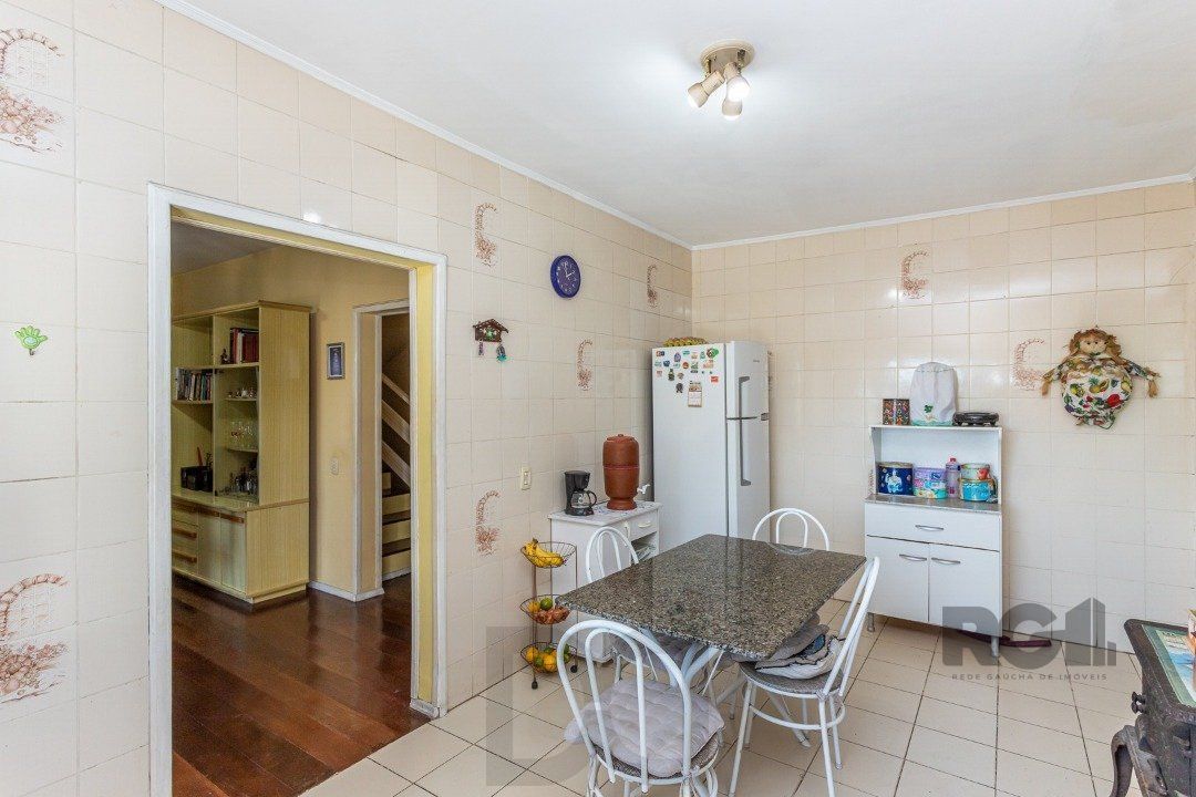 Casa com 3 Quartos à Venda, 293 m² por R$ 650.000 — foto 24