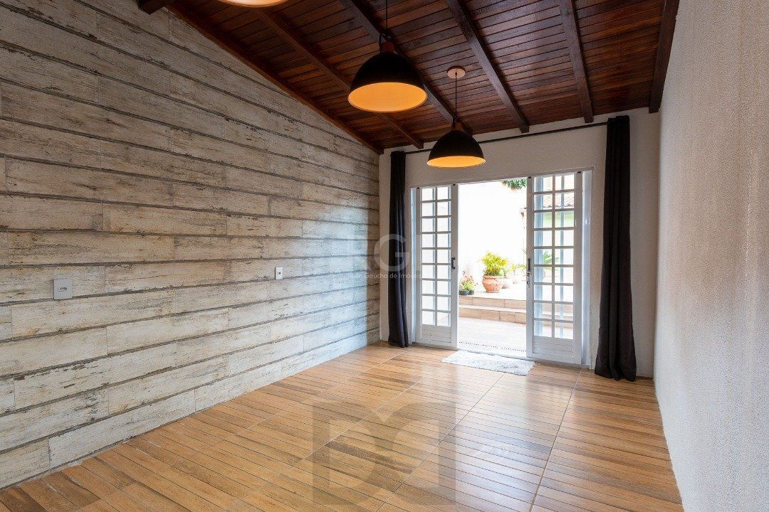 Casa para Venda - 232.5m², 3 dormitórios, sendo 1 suites, 4 vagas - Nonoai — foto 7
