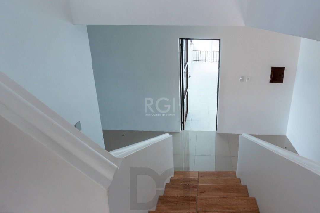 Casa para Venda - 454.7m², 5 dormitórios, sendo 1 suites, 8 vagas - Teresópolis — foto 26