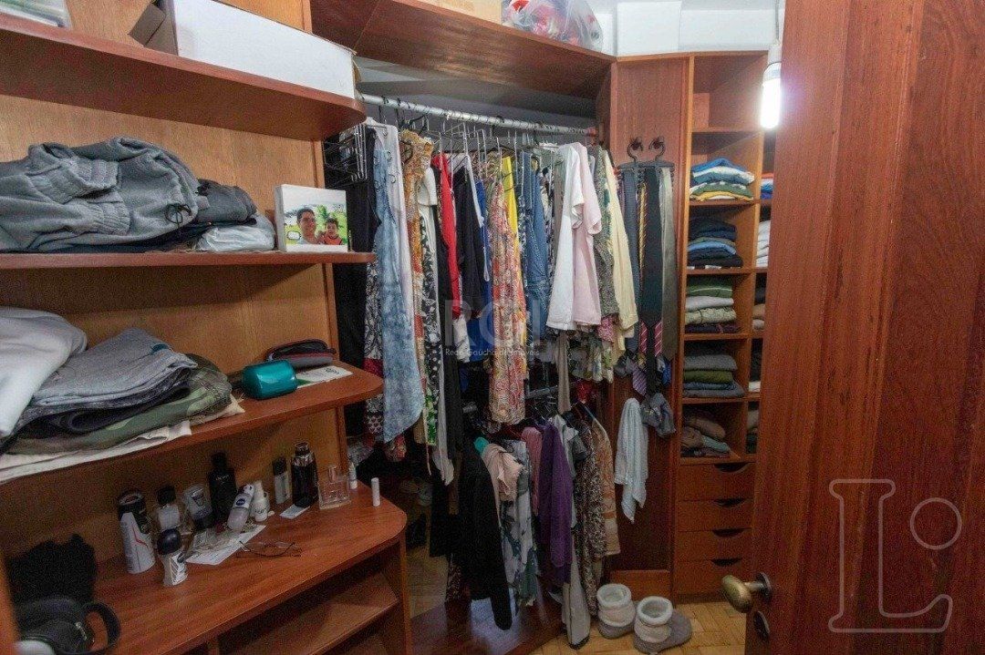 Casa para Venda - 349m², 4 dormitórios, sendo 1 suites, 3 vagas - Tristeza — foto 18
