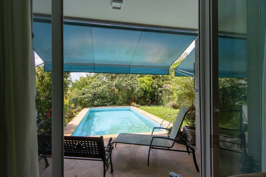 Sobrado com vista para Rio, 3 quartos, 2 suites, pátio, piscina, vaga para 4 carros - Bairro Vila Assunção — foto 23