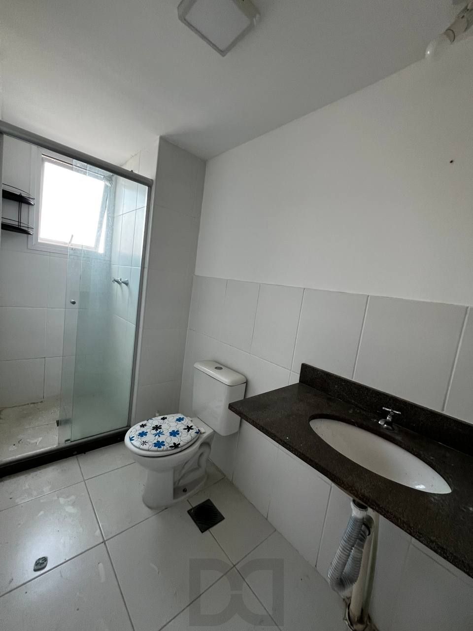Apartamento de 3 dormitórios transformado em 2, 1 suíte e living com churrasqueira. — foto 5