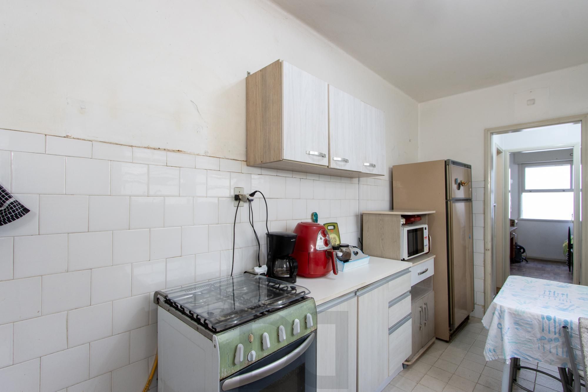 Apartamento de 3 dormitórios com uma vaga de garagem à venda no bairro Menino Deus – Porto Alegre — foto 24