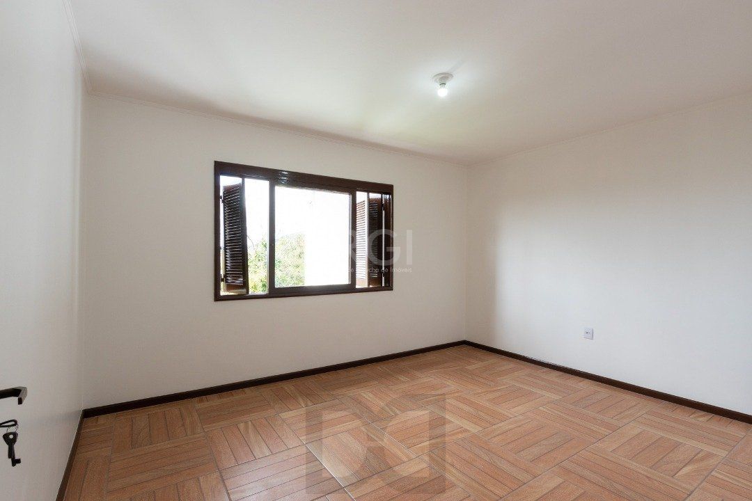 Casa para Venda - 454.7m², 5 dormitórios, sendo 1 suites, 8 vagas - Teresópolis — foto 10