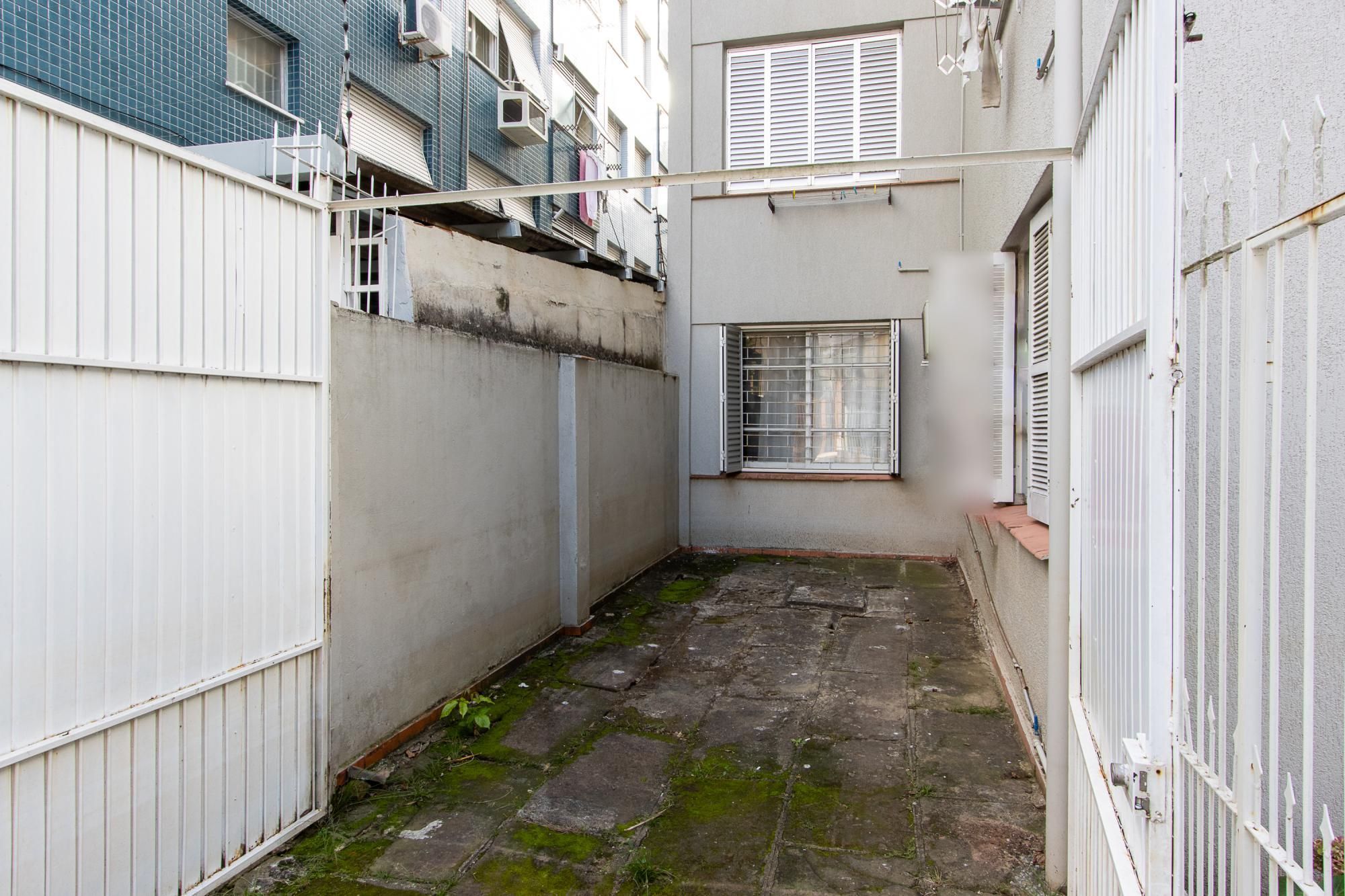 Apartamento 2 Dormitórios no Menino Deus — foto 32