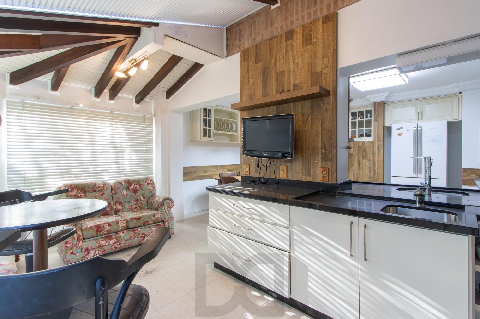 Excelente Casa em Condominio Fechado com 440,60m Dormitórios, sendo 2 Suítess — foto 16