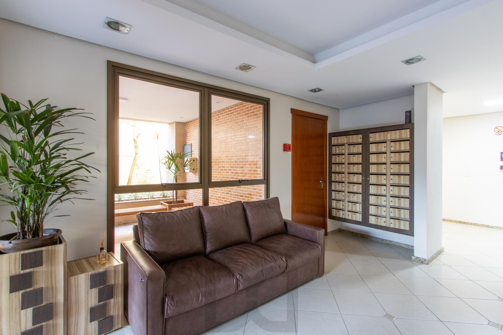 Apartamento no bairro Tristeza, Reformado e em ótimo estado! — foto 31