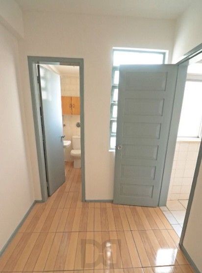 Apto 02 dorm e 01 vaga, sala, coz, dep emp, frente, 77 m2, Bairro Passo da Areia — foto 16