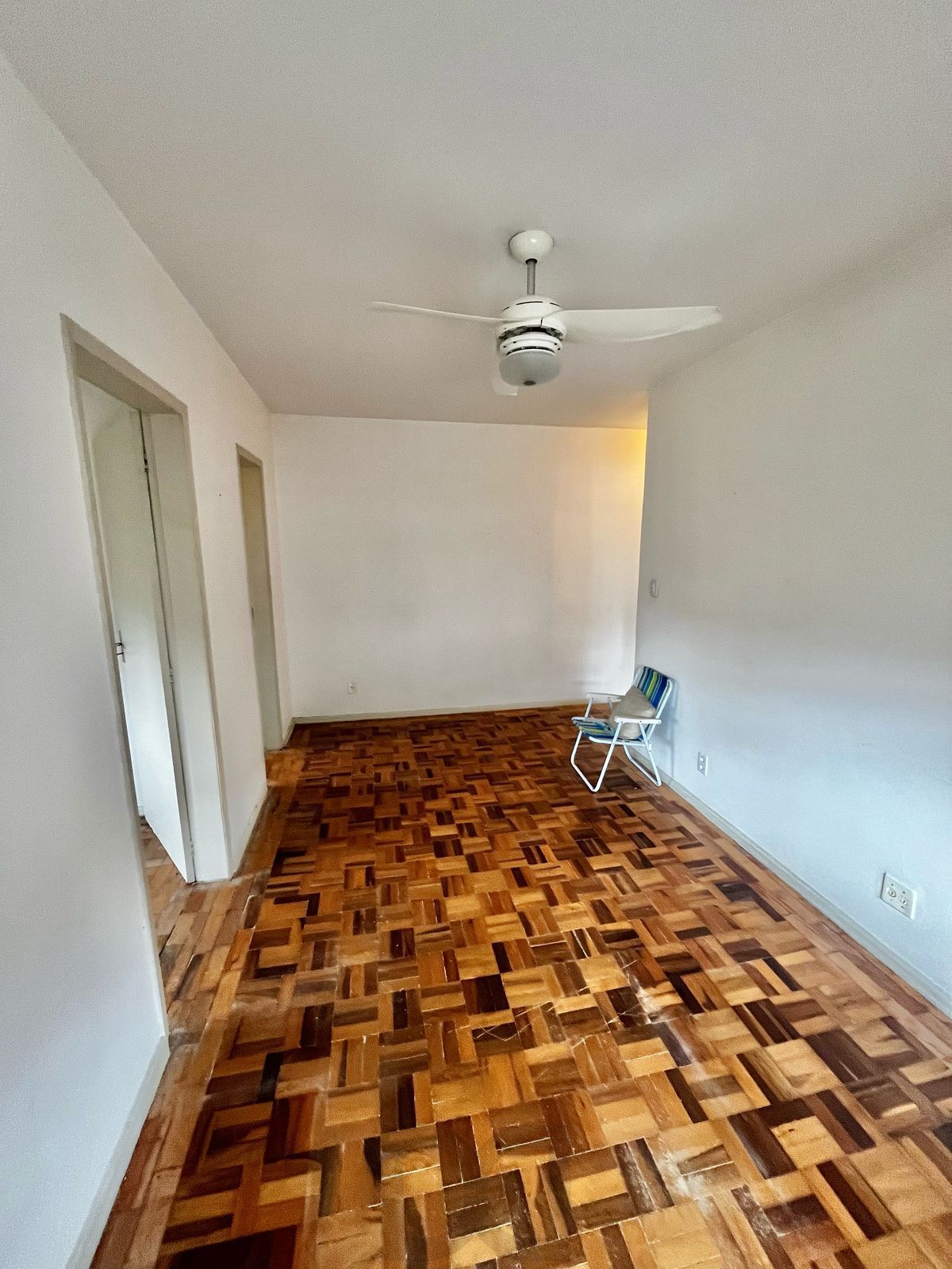 Apto de 01 dorm no Passo da Areia, sala, cozinha, banheiro e área. — foto 10