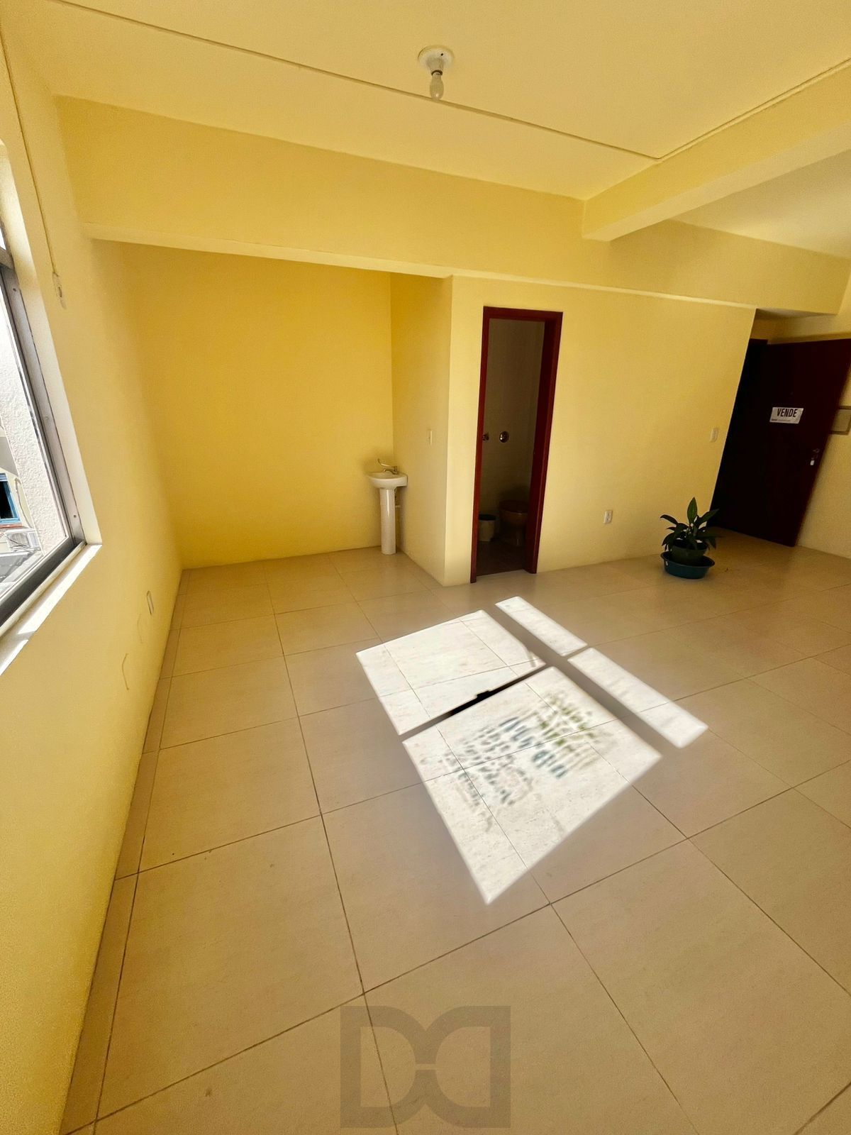 Sala comercial, Av Assis Brasil, 34 m², prédio com elevador, sala com banheiro — foto 13