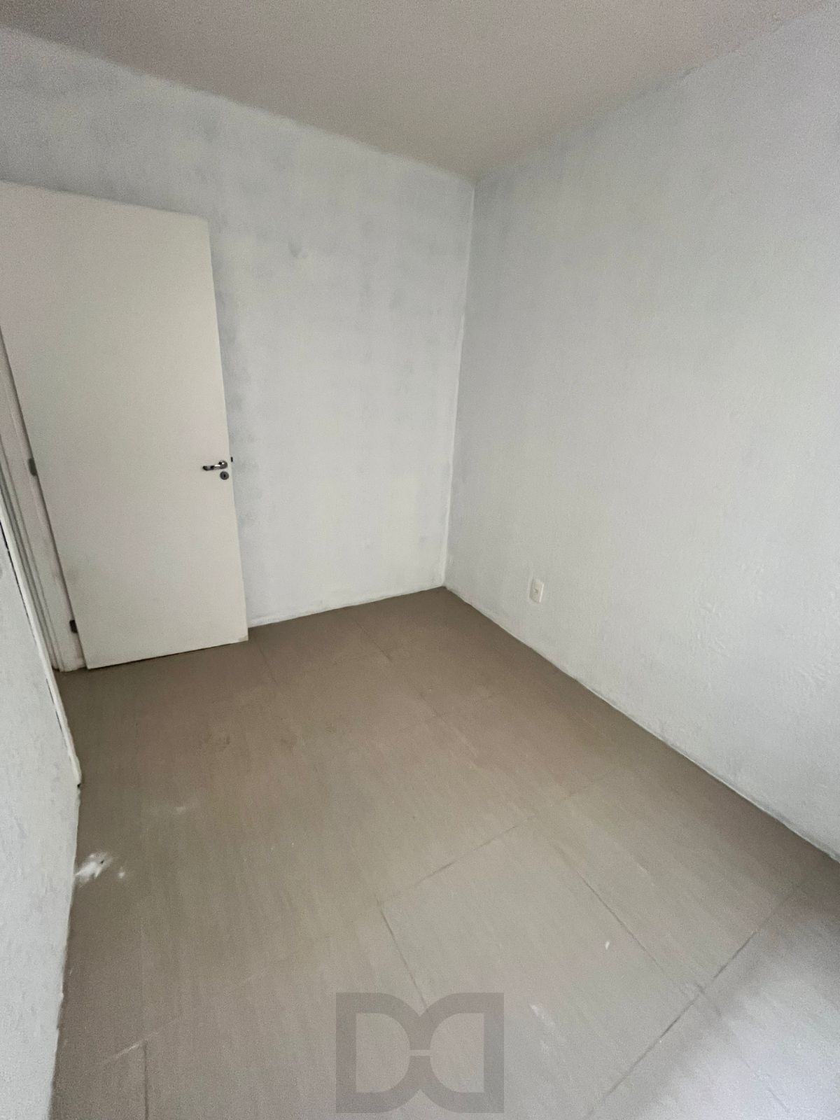 Apto 2 Dormitórios, Térreo, Sala, Cozinha, Banheiro, 01 vaga garagem-rotativa — foto 13