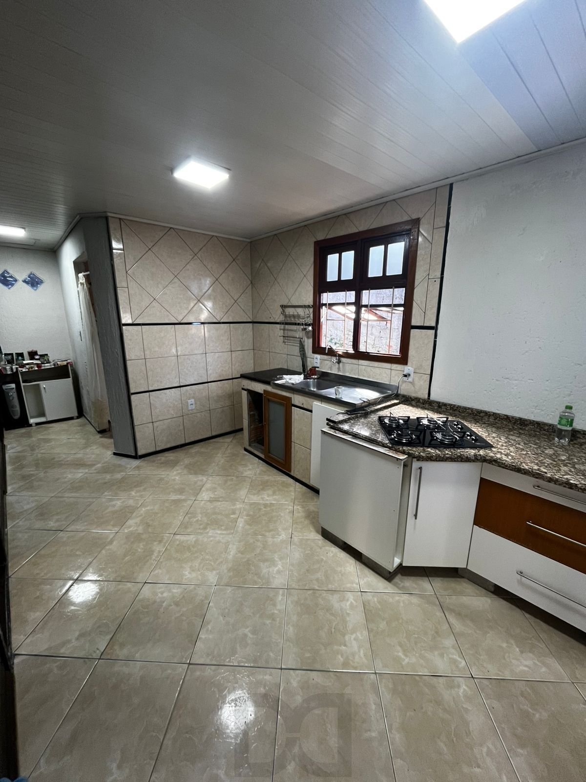 Terreno de 326m², com 02 casas de Madeira em excelentes condições, Passo d'areia — foto 10