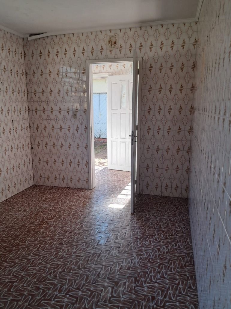 Boa casa térrea, com 03 dormitórios (sendo 01 suíte), sala, 02 banheiros — foto 17
