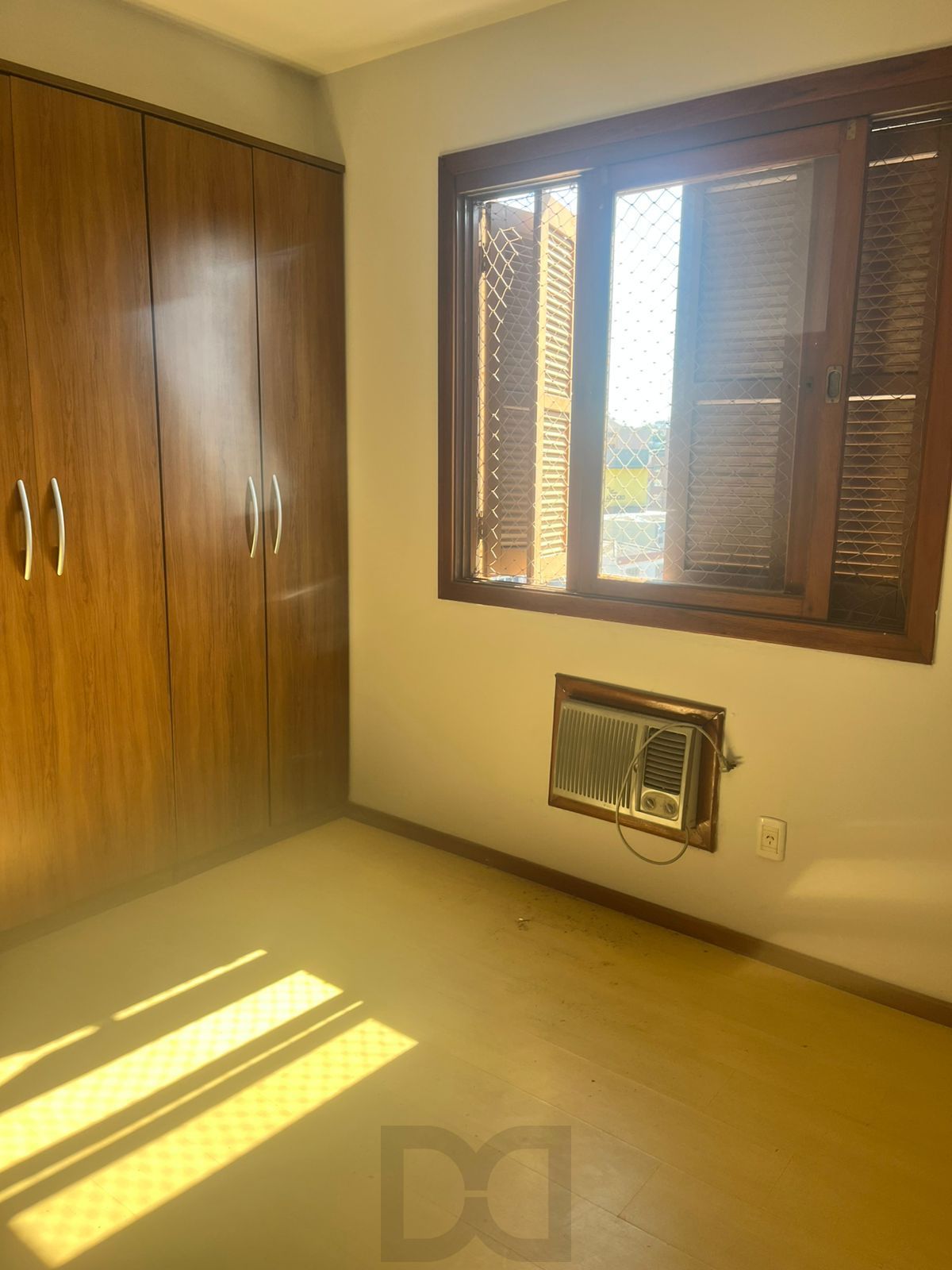 Apto 03 dorm com suíte, leste/norte, 02 box, vista definitiva, no Passo da Areia — foto 4