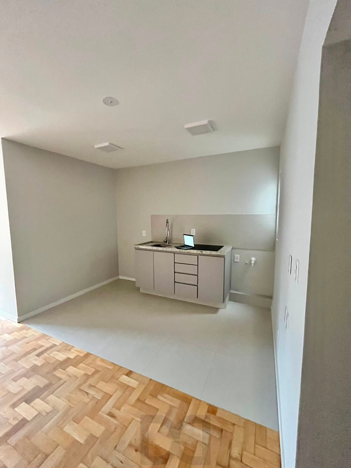 Lindo apto de 01 dorm, com 40,5 m2, no Passo da Areia, próximo ao Shopping Wallig — foto 7