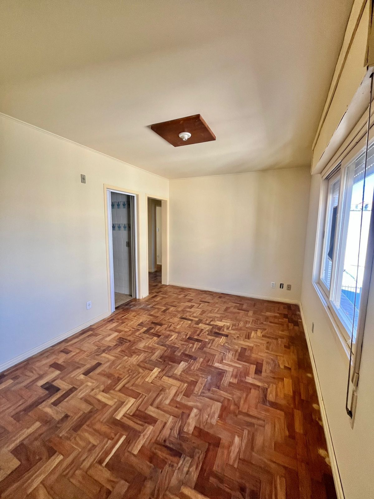 02 dorm, 73 m², sol da tarde, com vaga, dep e banho aux, no Passo da Areia — foto 5