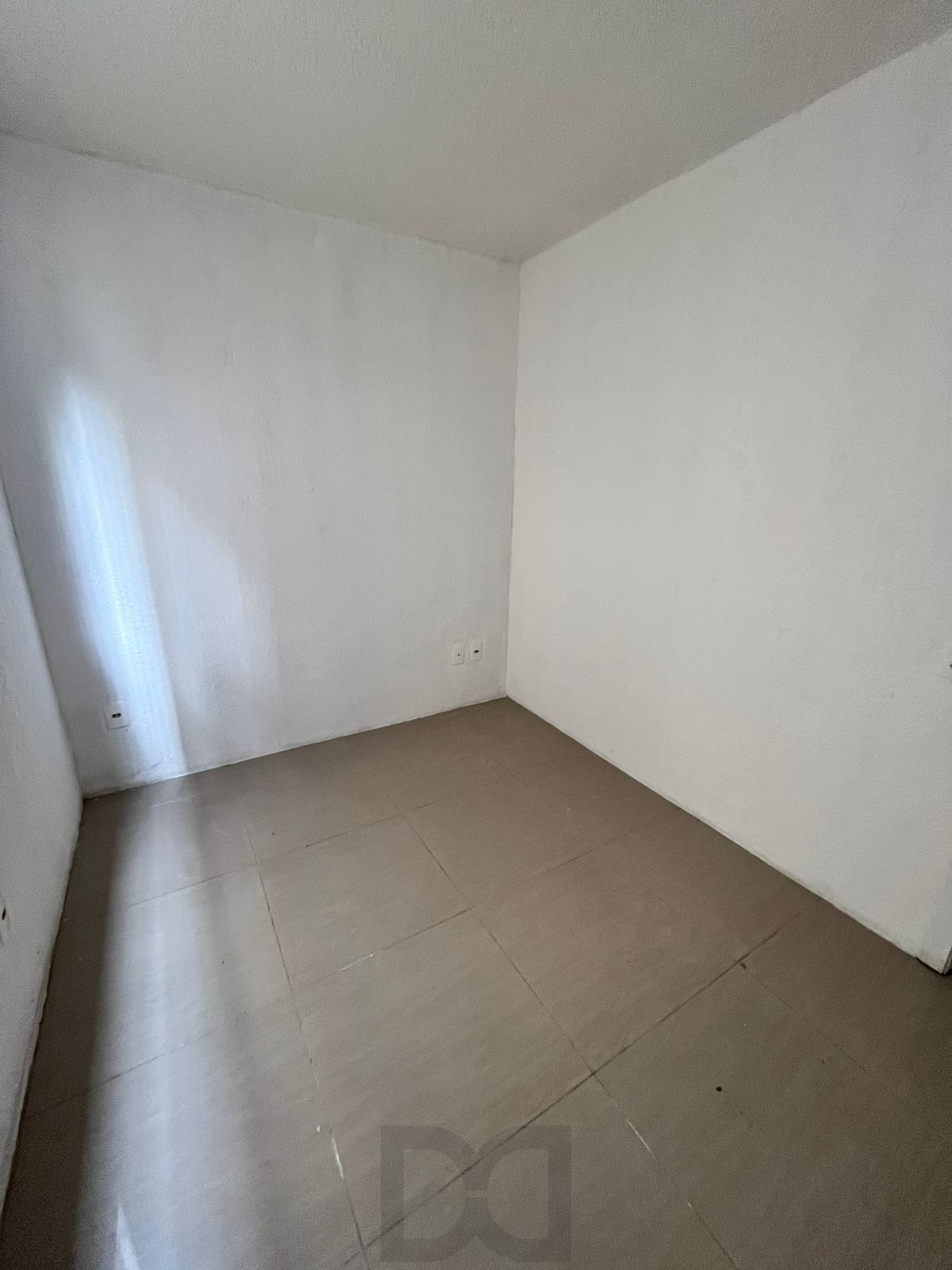 Apto 2 Dormitórios, Térreo, Sala, Cozinha, Banheiro, 01 vaga garagem-rotativa — foto 10