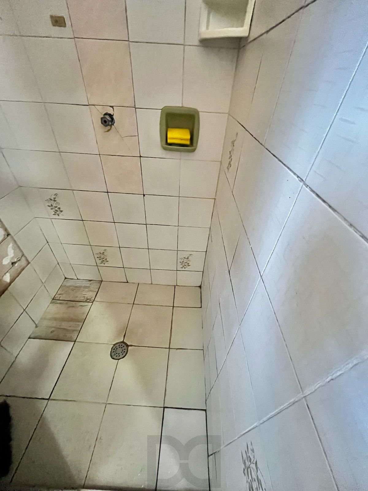 02 dormitórios, bairro Santa Maria Gorethi, sala enorme, cozinha e banheiro, aceita financiamento — foto 12