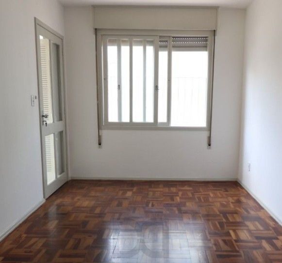 Apto de 01 dormitório, com vaga de garagem e elevador — foto 9