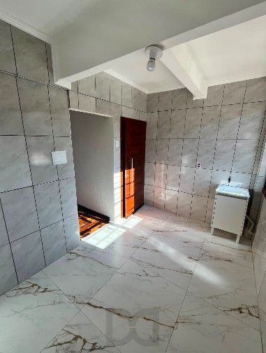 Apto de 02 dorm, sala, banho, cozinha, todo reformado, piso parquet, 01 vaga — foto 20