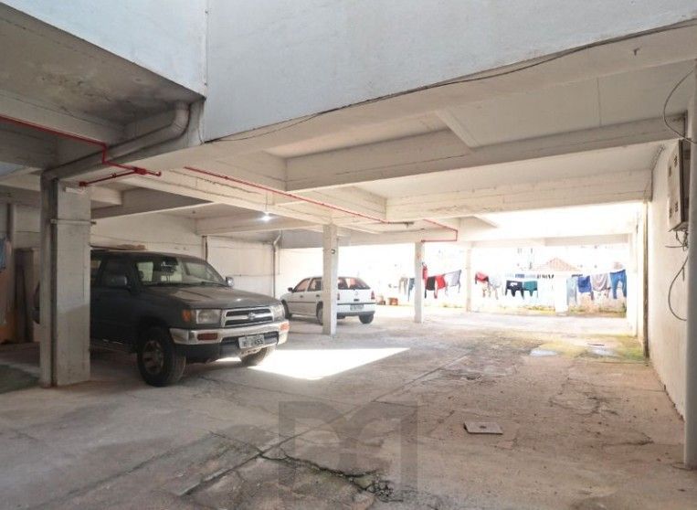 Apto 02 dorm e 01 vaga, sala, coz, dep emp, frente, 77 m2, Bairro Passo da Areia — foto 19