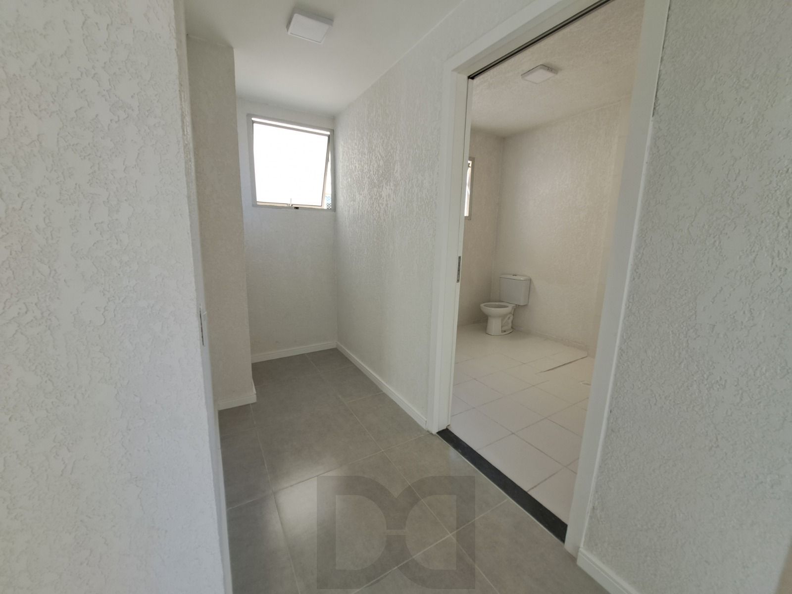 Apto 1 Dormitórios, Térreo, Sala, Cozinha, Banheiro, reformado e 01 vaga garagem — foto 26
