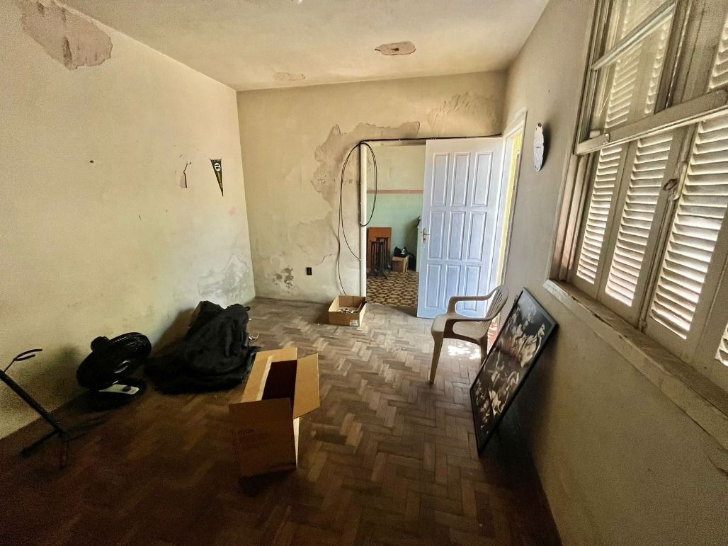 Boa casa térrea, com 03 dormitórios (sendo 01 suíte), sala, 02 banheiros — foto 38