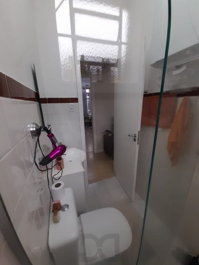 Vende apto de 02 dormitórios, sala, banheiro, cozinha e área de serviço — foto 19