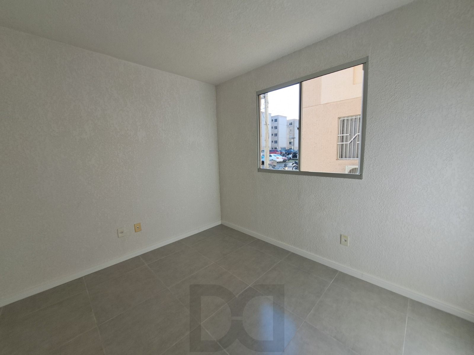 Apto 1 Dormitórios, Térreo, Sala, Cozinha, Banheiro, reformado e 01 vaga garagem — foto 9