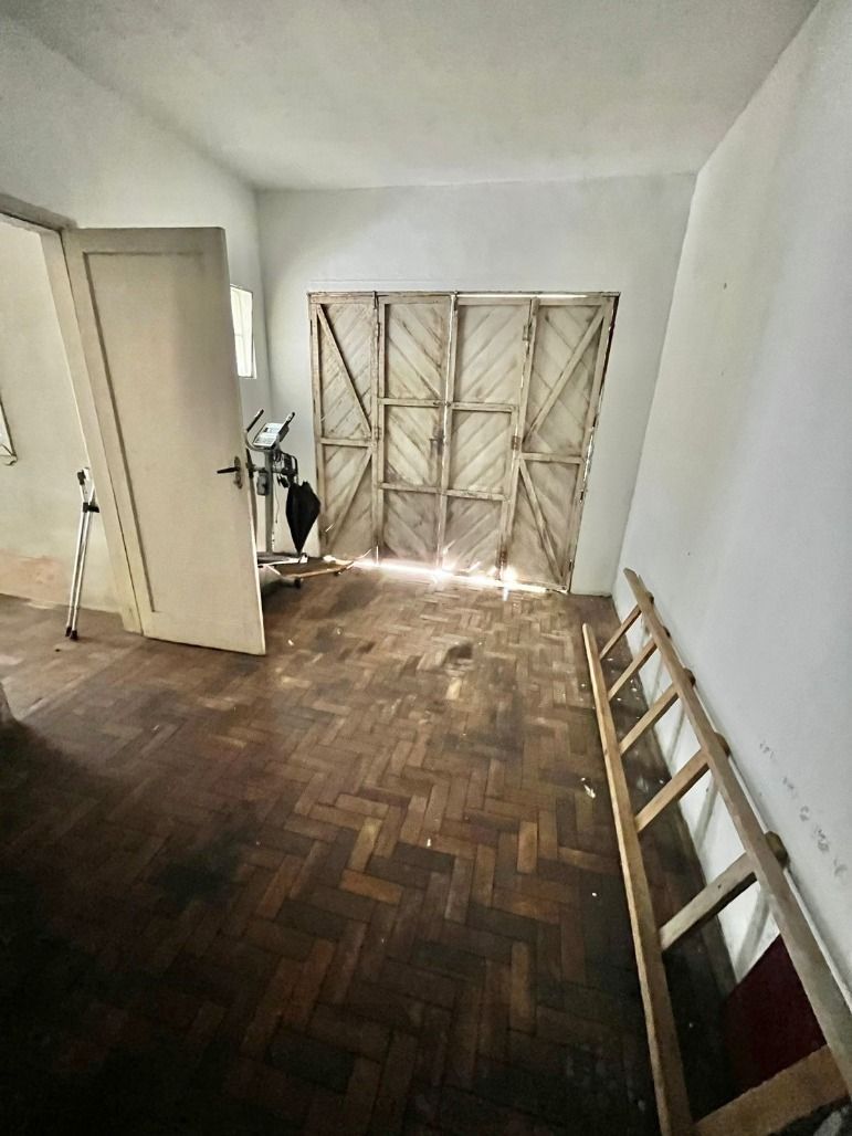 Boa casa térrea, com 03 dormitórios (sendo 01 suíte), sala, 02 banheiros — foto 37
