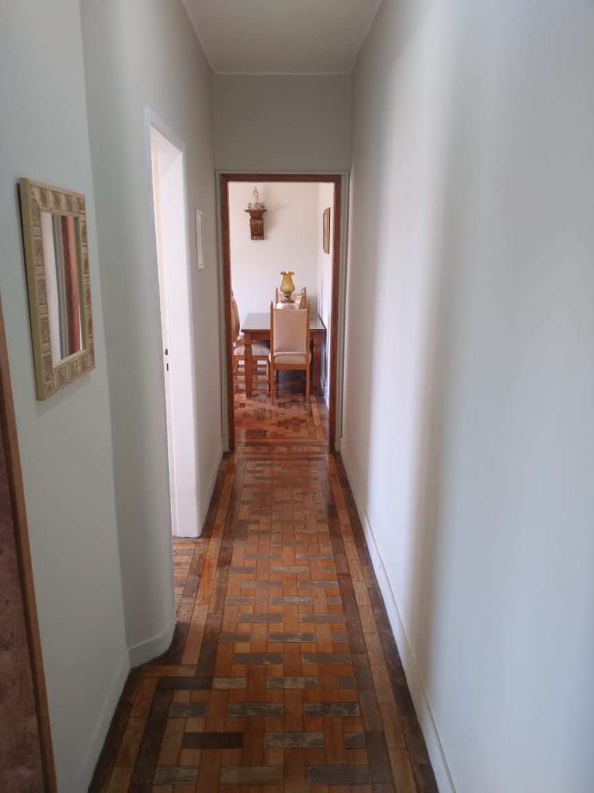 Excelente oportunidade para quem busca conforto, espaço e localização privilegiada em uma das regiões mais valorizadas de Porto Alegre. — foto 5