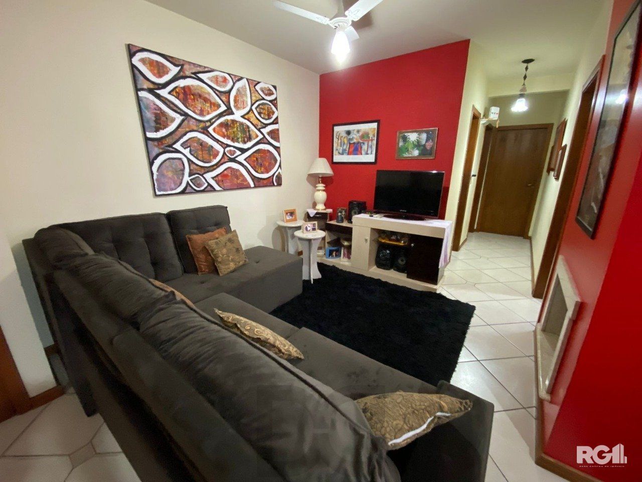 Apartamento de 3 dormitórios com uma vaga de garagem dupla — foto 2