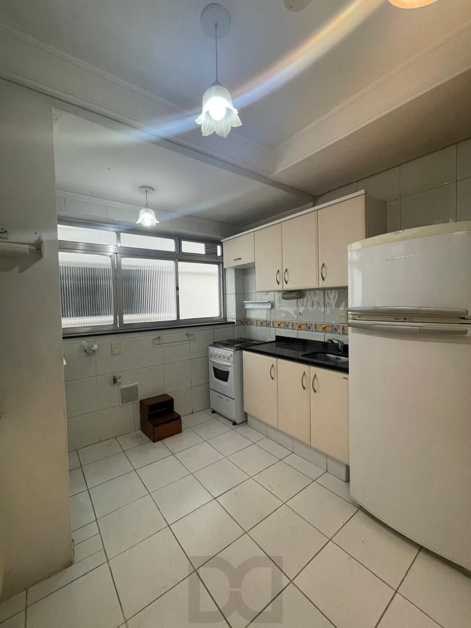 Amplo Apartamento 2 dormitórios com vaga! — foto 11