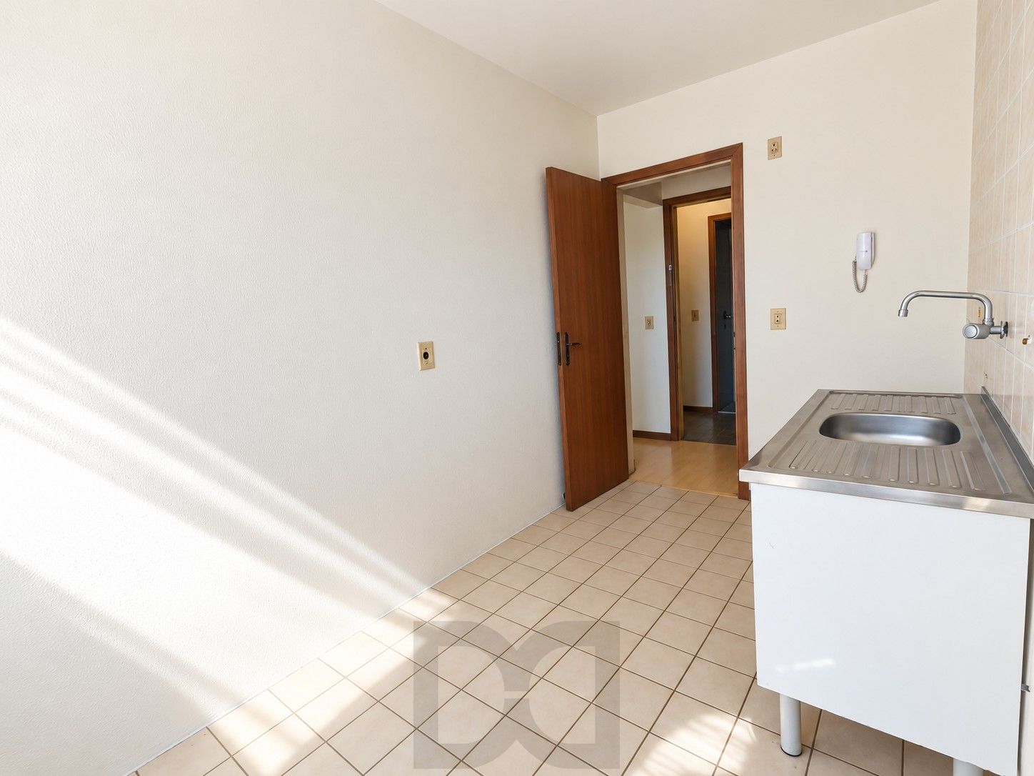 apartamento-cozinha-ampla-ensolarada
